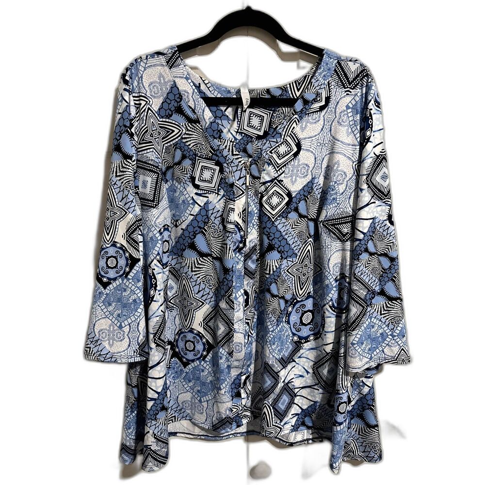 NY Collection Beautiful blue white print blouse size 3X